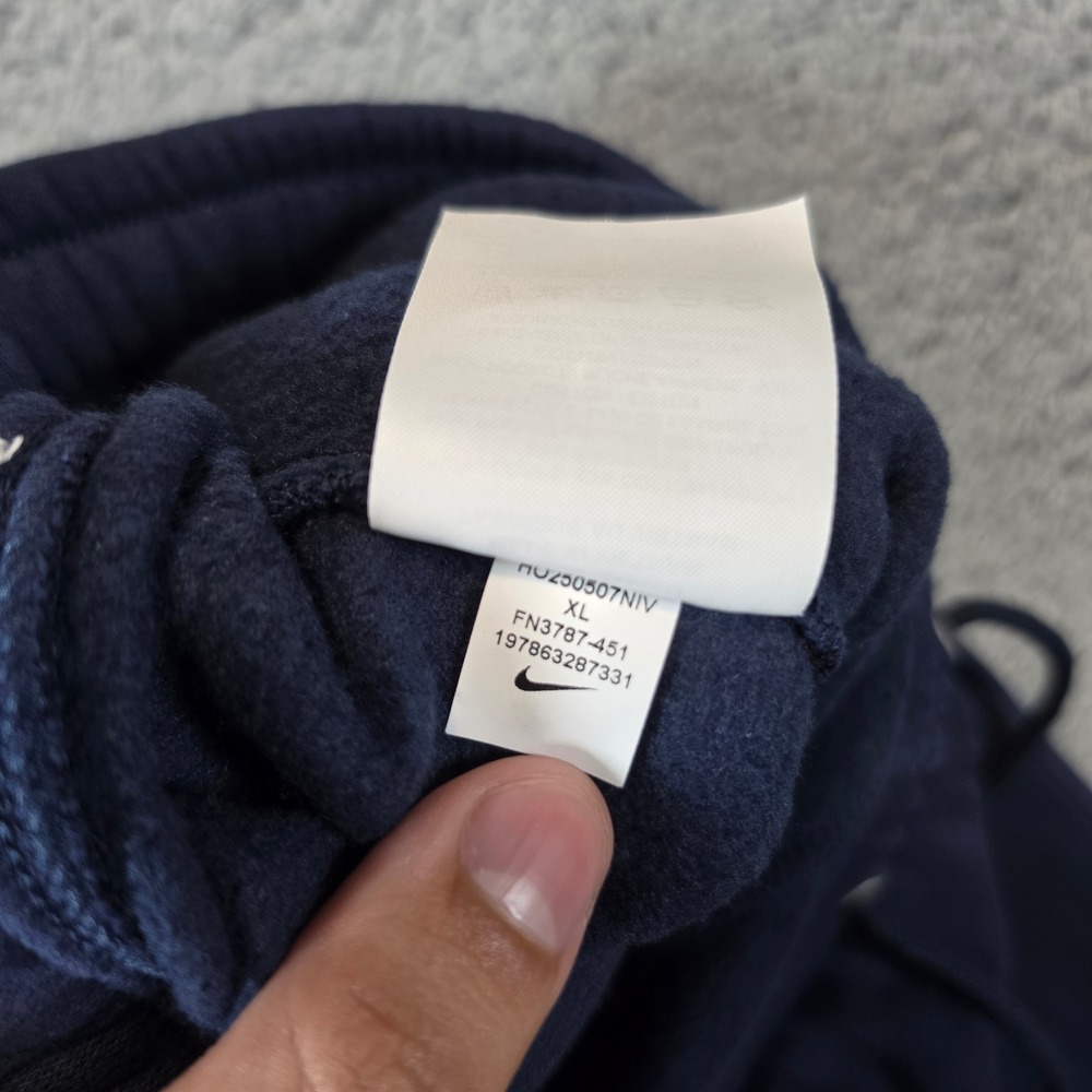 Nike Fleece Joggers Mens XL Navy Blue Club Sweatpants Athleisure Tapered Cuffed - Picture 5 of 10